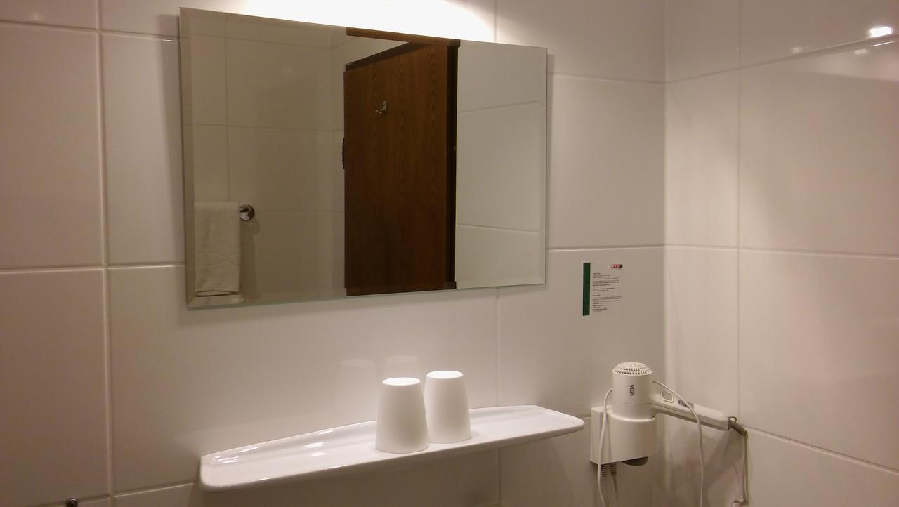 Hotel Restaurant Schwartz Neusiedl am Steinfelde エクステリア 写真